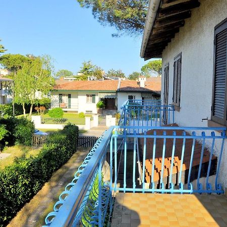 Villa Rosina Bibione Exteriör bild
