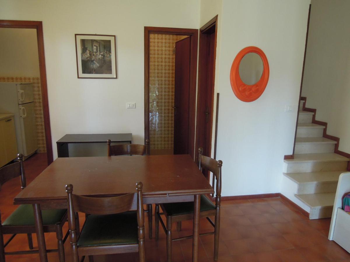 Villa Rosina Bibione Exteriör bild